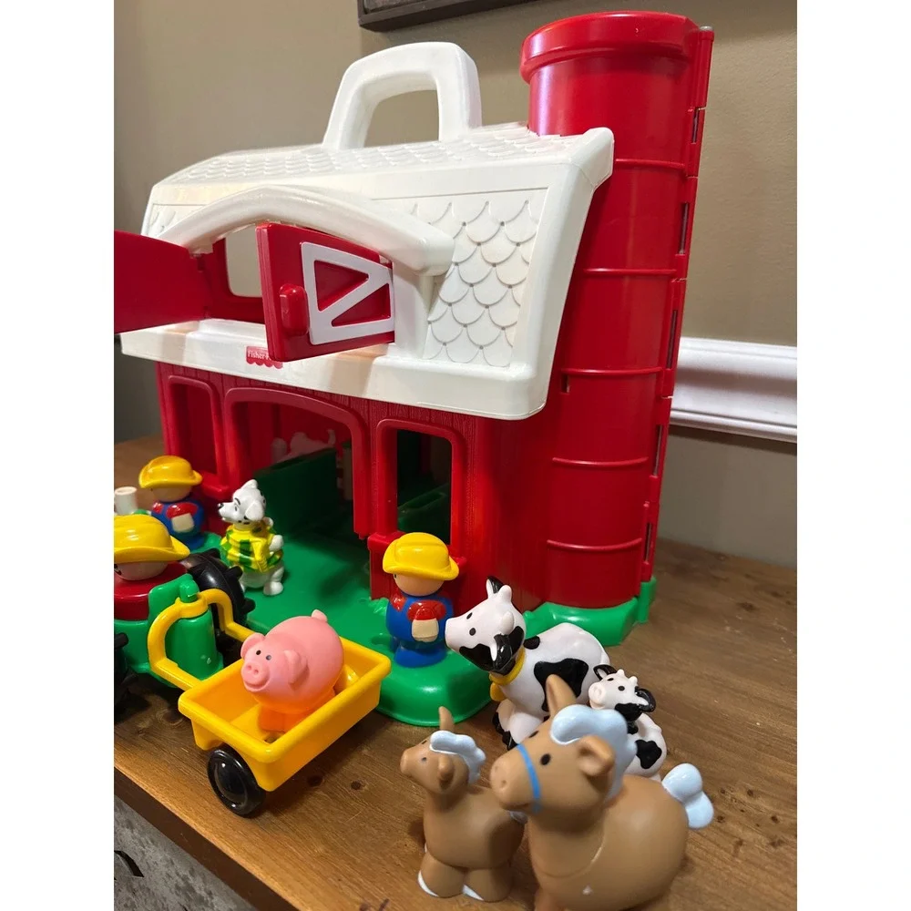Fisher-Price Little People Animal Sounds Farm Playset Red Barn Tractor Animals